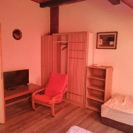 Balassa House Apartmán *